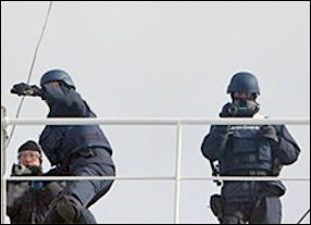 20111107-Sea Shepherd2008Japanese_coast_guard_tossing_grenades_1.jpg
